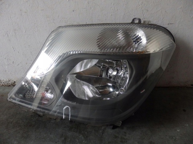 Фара дальнього світла в зборі A9068202361 MERCEDES