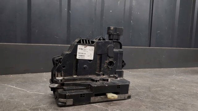 Замок водійських дверей A9607230001 MERCEDES
