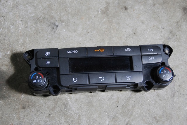 Блок управління пічкою BM2T18C612AC FORD