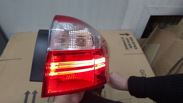 Ліхтар задній правий, зовнішній BM5113404HF FORD