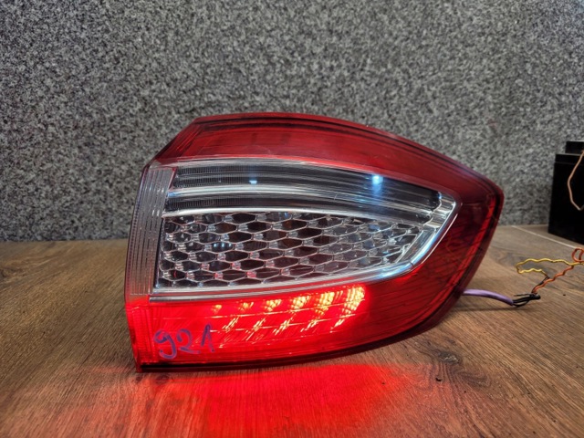 Фара задня права зовнішня BS7113404BD FORD