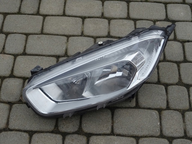 Блок фара ліва ET7613W030AM FORD