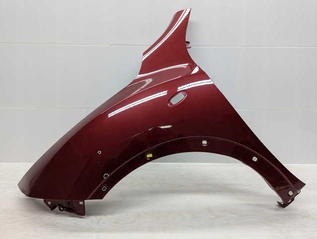 Бічна частина передня ліва F31011KKMB NISSAN
