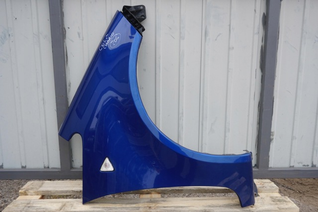 Переднє праве крило MN161906 MITSUBISHI