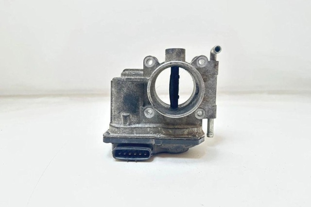 Заслінка повітряна RF7J136B0D MAZDA