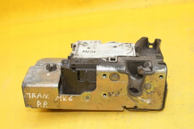 Замок двері правої передньої YC1AV21812AK FORD