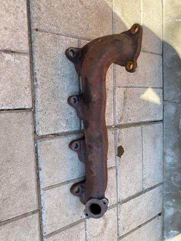 Система випуску газів двигуна Toyota Corolla VERSO