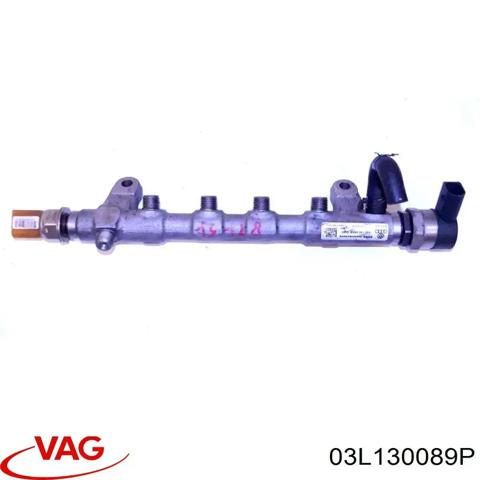 Рампа форсунок системи упорскування палива 03L130089P VAG