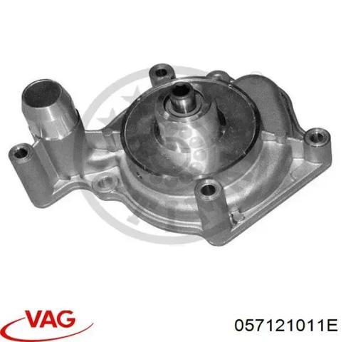 Помпа водяна, (насос) охолодження 057121011E VAG