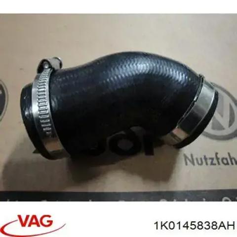 Патрубок повітряний, дросельної заслінки 1K0145838AH VAG