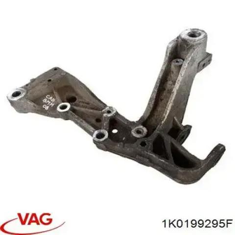 Кронштейн передньої балки 1K0199295F VAG