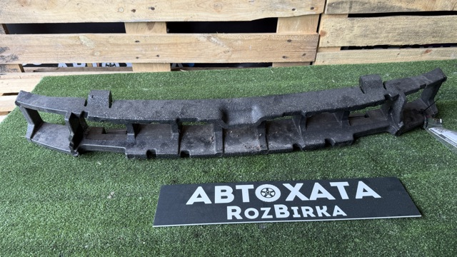 Наповнювач бампера переднього 3V0807248 VAG
