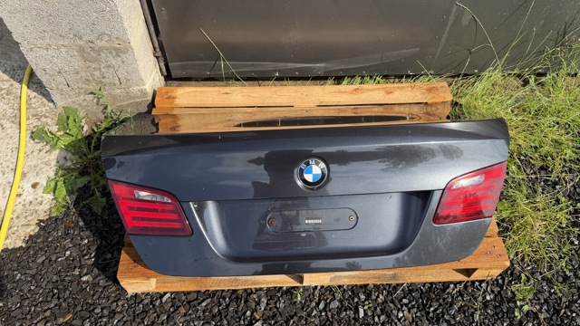 Кришка багажника кузова 41627240552 BMW