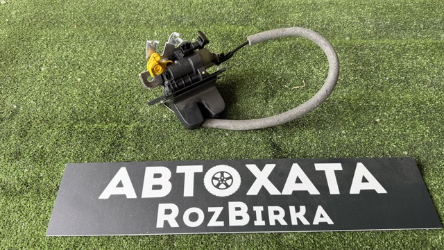 Замок кришки багажника/задньої  3/5-ї двері, задній 4M0827506B VAG