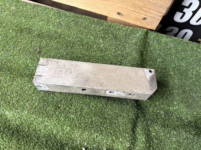 Буфер бампера переднього 7158873 BMW