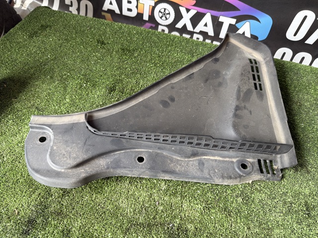 Решітка склоочисників 7216978 BMW
