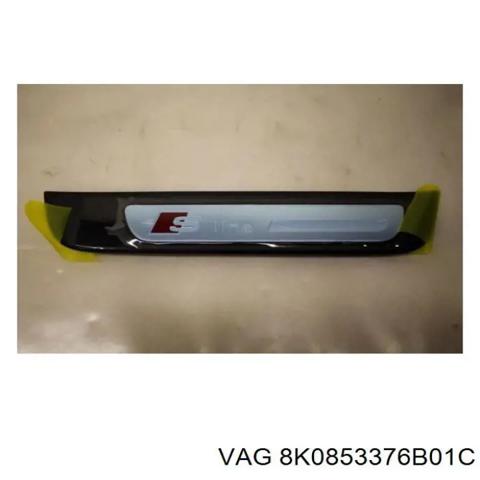 Накладка зовнішня (молдинг) порога, задня права 8K0853376B01C VAG