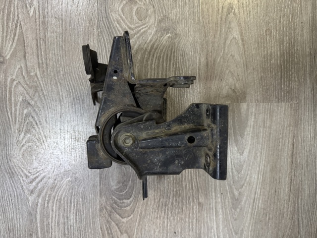 Подушка (опора) двигуна, ліва 112208H300 NISSAN