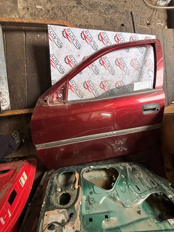 Водійські двері 124201 OPEL
