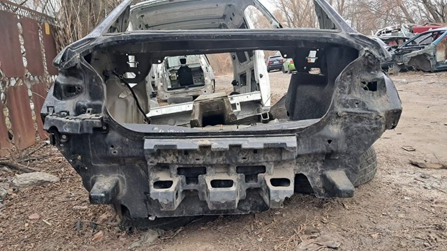 Задня панель багажника 1608357780 PEUGEOT