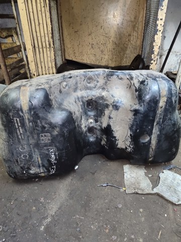 Бак паливний додатковий 172028H300 NISSAN