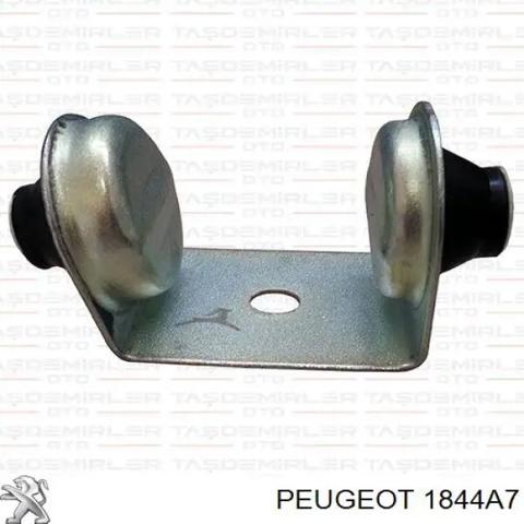 Подушка (опора) двигуна, права верхня 1844A7 PEUGEOT