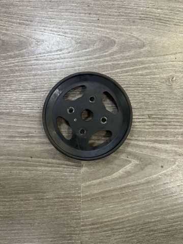 Шків водяної помпи 21051AD200 NISSAN