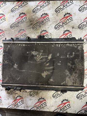 Радіатор водяний 214003UC0A NISSAN