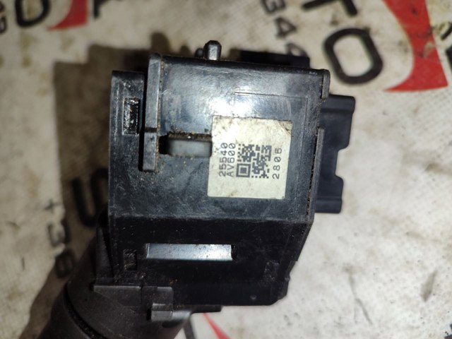 Перемикач підрульовий, лівий 25540AV600 NISSAN