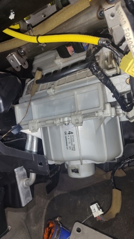 Піч в зборі 272009H600 NISSAN