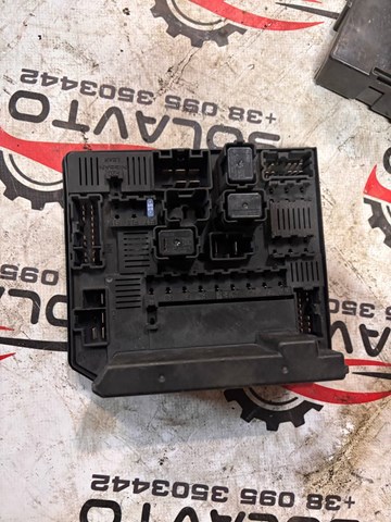 Коробка запобіжників 284B7JD000 NISSAN
