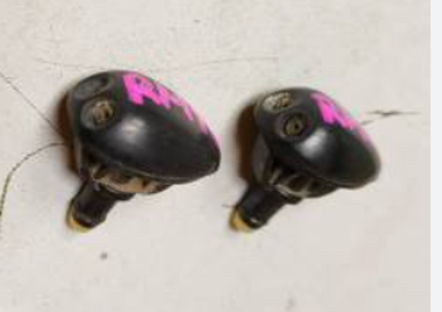 Форсунка омивача скла лобового, права 289308H910 NISSAN