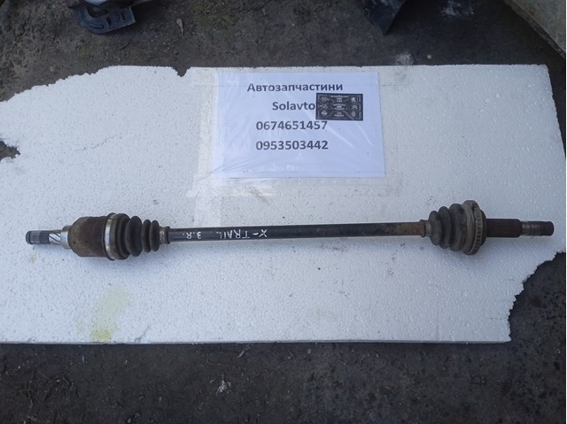Напіввісь задня 396008H510 NISSAN