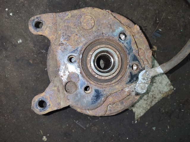 かほ 430188H300 Nissan/Infiniti цапфа - поворотний кулак задній, правий