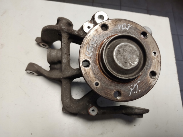 Цапфа поворотного кулака 517629 PEUGEOT