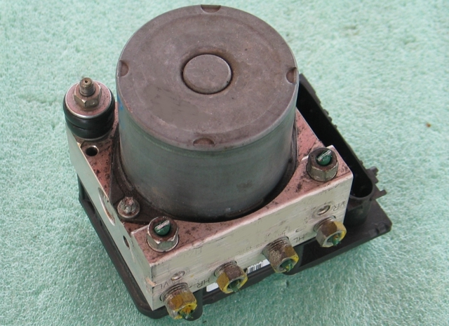 Блок керування АБС (ABS) 530175 OPEL