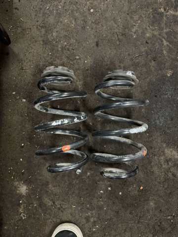 Пружина задня 550203NA0B NISSAN