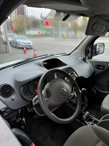 681000079R Renault (RVI)
