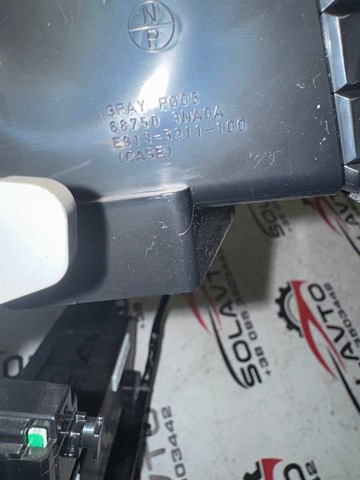Решітка повітропровода 687503NA0A NISSAN