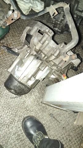Механічна трансмісія 7701700598 RENAULT