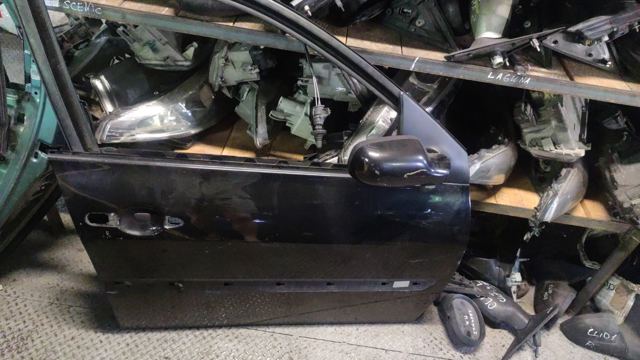 Пасажирські передні двері 7751473729 RENAULT