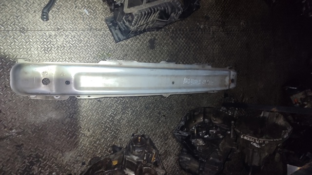 Швелер переднього бампера Renault Laguna 2