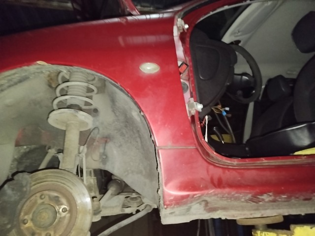 Переднє ліве крило 7840J4 PEUGEOT