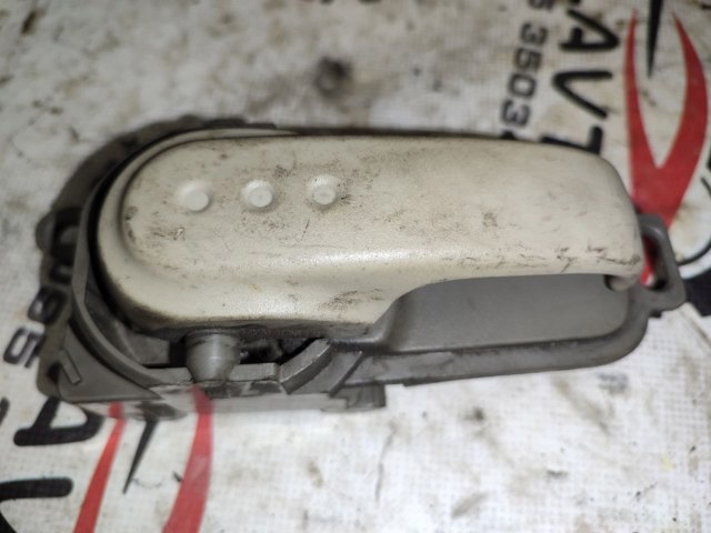 Ручка двері правою внутрішня перед/зад 80670AX603 NISSAN
