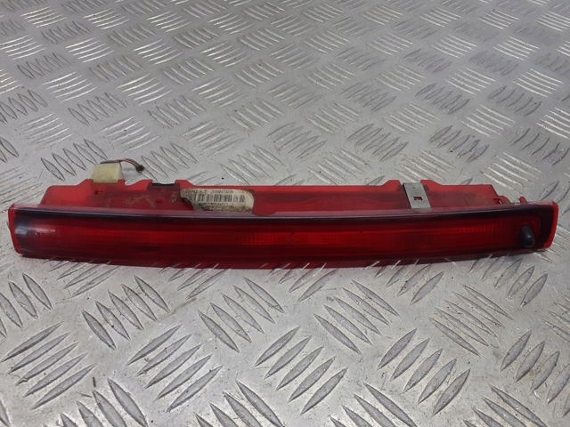 Додаткові задні стопи Рено Сценік II