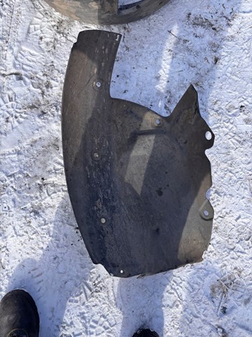 Підкрилок переднього крила, правий задній 8200136726 RENAULT