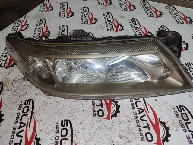 Права блок фара 8200163324 RENAULT