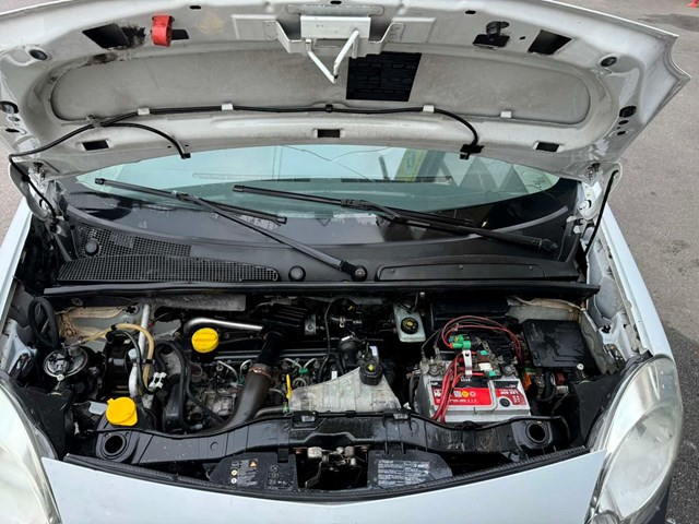 Упор капоту 8200497788 RENAULT