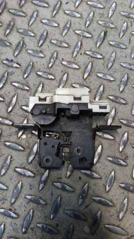 Замок дверей багажника 8200947699 RENAULT