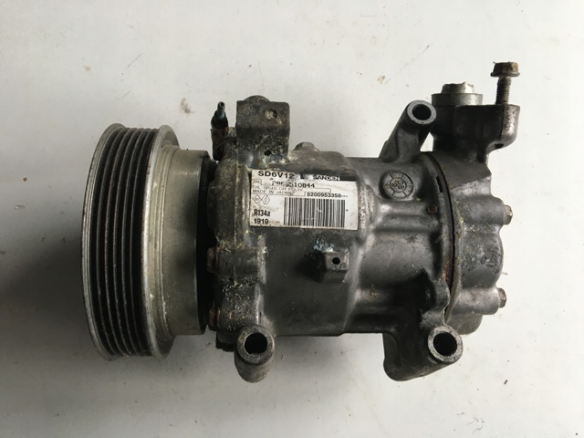 Компресор системи кондиціювання 8200953358 RENAULT
